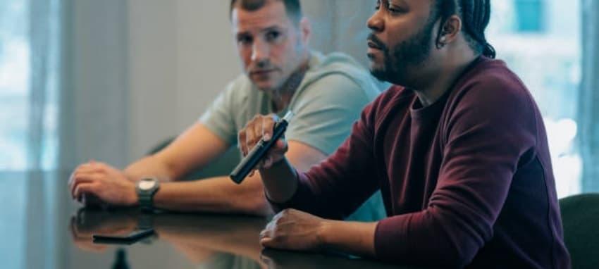 Kompletny przewodnik E-Zigaretten i diy vape mod krok po kroku — budowa, bezpieczeństwo i najlepsze akcesoria 2025